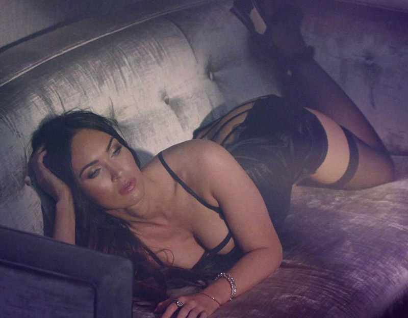 Η selfie της Megan Fox με προκλητικό εσώρουχο