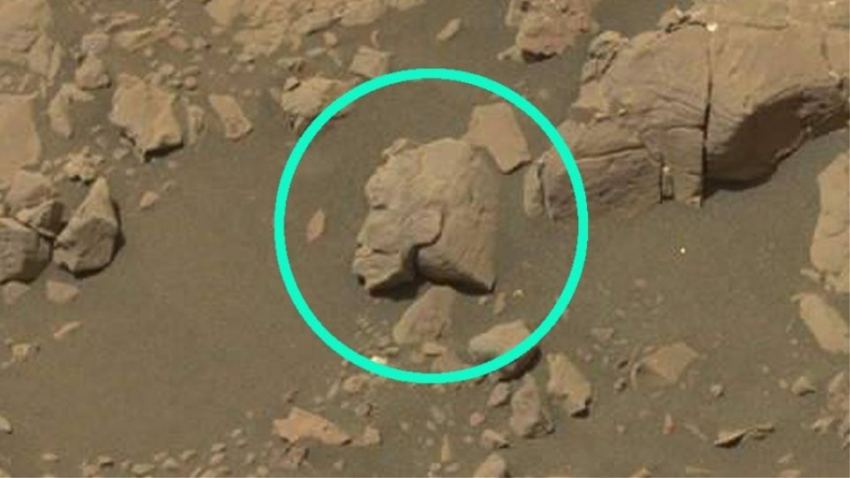 Κεφάλι πολεμιστή σκαλισμένο σε πέτρα στον Άρη; Η φωτογραφία της NASA που προκαλεί αναταραχή!