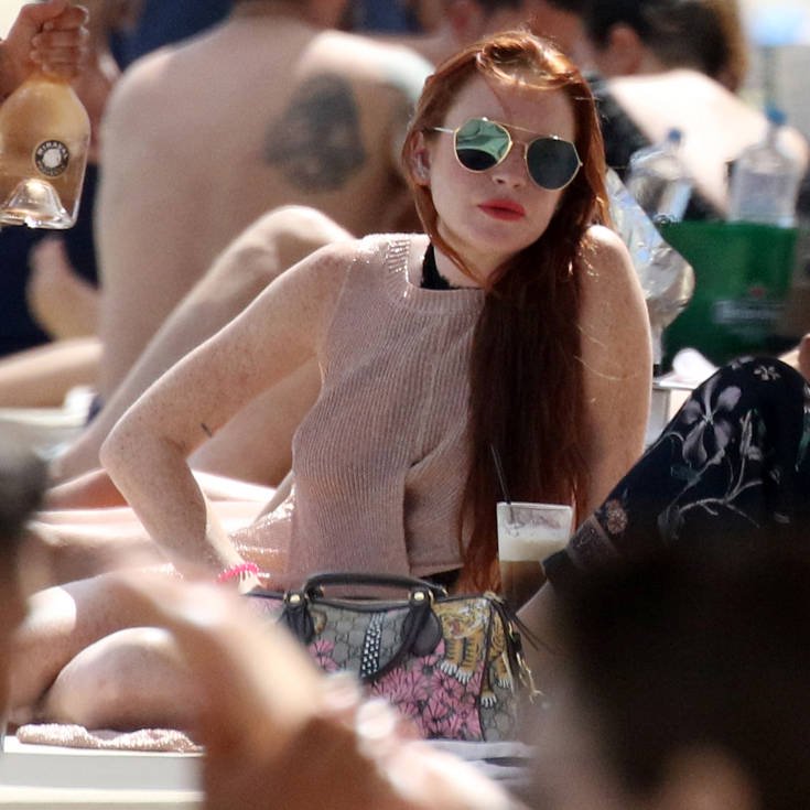 Η Lindsay Lohan απολαμβάνει το καλοκαίρι της στη Μύκονο