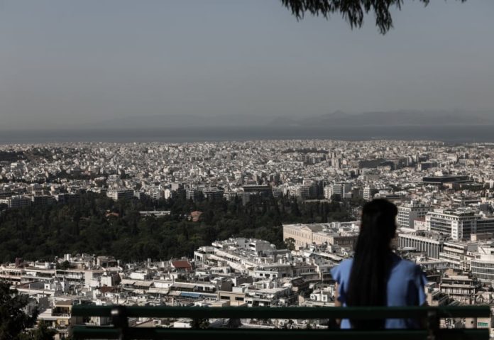 Έρχονται τέσσερις μειώσεις επιτοκίων τους επόμενους μήνες - Ποιοι κερδίζουν