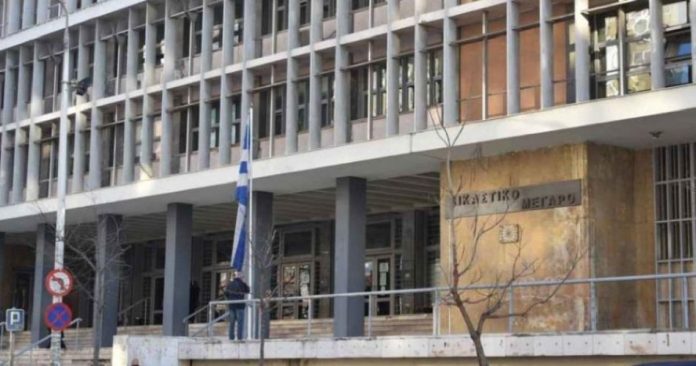 Θεσσαλονίκη: Παραμένει στο ψυχιατρείο ο 31χρονος που σκότωσε την μητέρα του στην Καλαμαριά