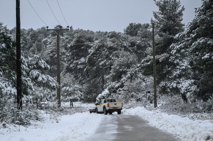 Πάτρα: Σε ποια σημεία του οδικού δικτύου των Καλαβρύτων χρειάζονται αντιολισθητικές αλυσίδες