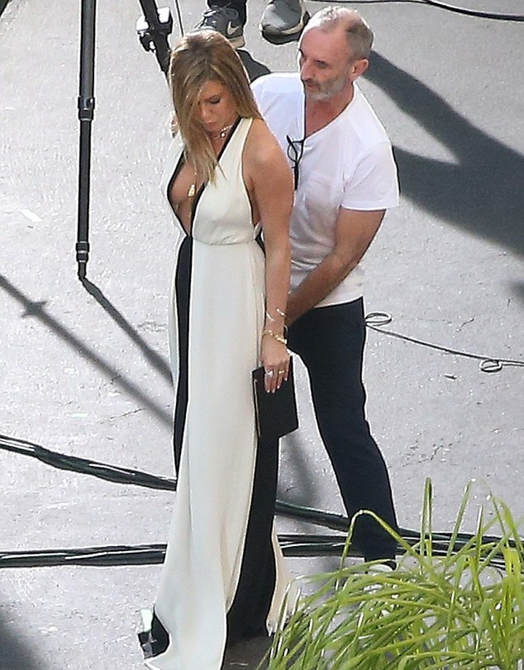 aniston2