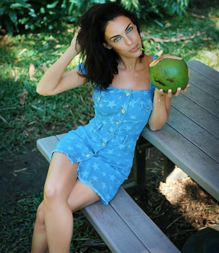 Jessica Lowndes: Βλέμμα που σε καθηλώνει