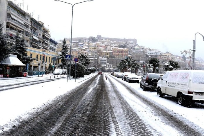 Προβλήματα σε τμήματα του οδικού δικτύου της Μακεδονίας και Θράκης λόγω των καιρικών συνθηκών