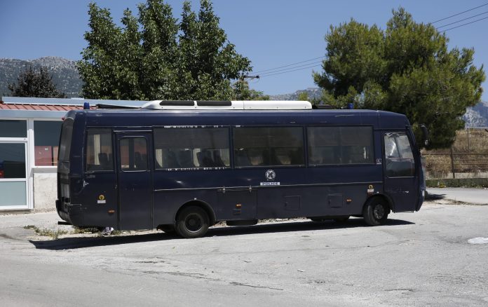 Σε εξέλιξη μεγάλη αστυνομική επιχείρηση στο πρώην «Στρατόπεδο Καποτά» – Εντοπίστηκαν ναρκωτικά