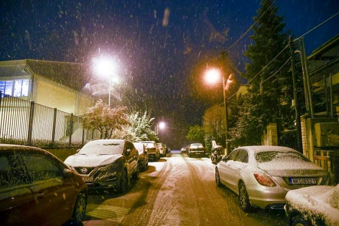 Ποιες περιοχές βρίσκονται στο επίκεντρο της κακοκαιρίας – Χιόνια ακόμη και στα βόρεια της Αττικής