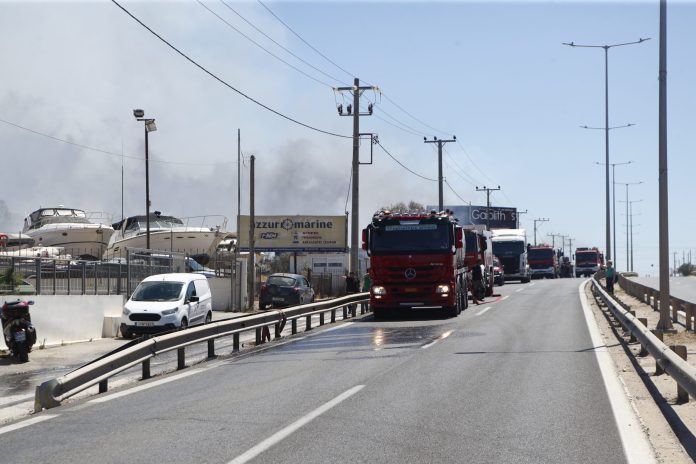 Αποκαταστάθηκε η κυκλοφορία στο Μαρκόπουλο – Σε ποια σημεία παραμένει κλειστή η λεωφόρος Βάρης-Κορωπίου