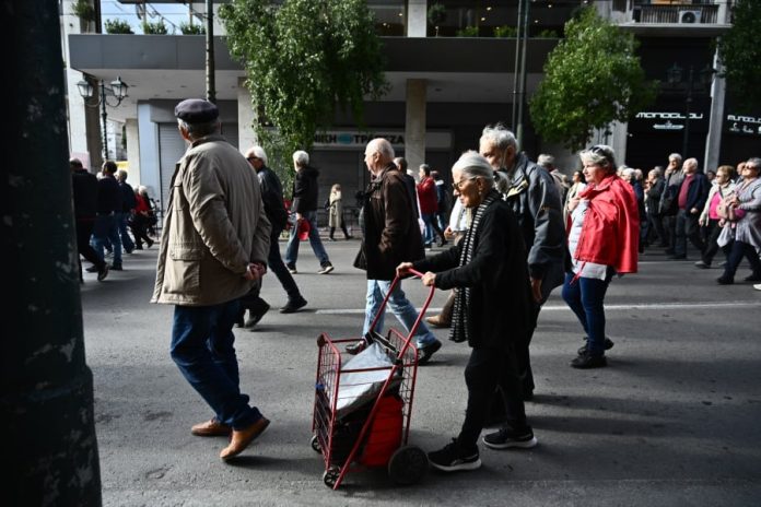 Πώς έγινε «θυσία» η επιταγή ακρίβειας - Οι κερδισμένοι και οι χαμένοι