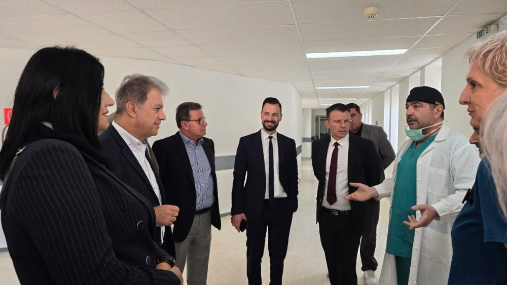 Στο «Μποδοσάκειo» Νοσοκομείο ο Περιφερειάρχης Γιώργος Αμανατίδης και ο Διοικητής της 3ης ΥΠΕ Δημήτρης Τσαλικάκης Στο «Μποδοσάκειo» Νοσοκομείο ο Περιφερειάρχης Γιώργος Αμανατίδης και ο Διοικητής της 3ης ΥΠΕ Δημήτρης Τσαλικάκης