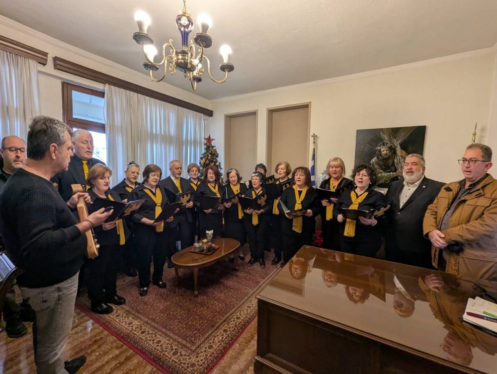 Εορταστικές ευχές και κάλαντα δέχθηκε ο Δήμαρχος Εορδαίας από συλλόγους και φορείς της περιοχής