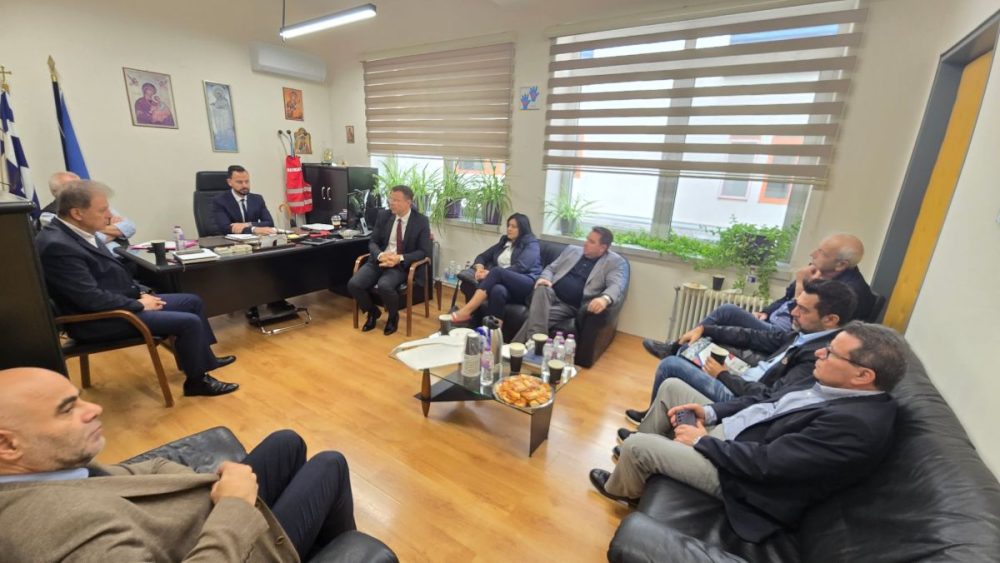 Στο «Μποδοσάκειo» Νοσοκομείο ο Περιφερειάρχης Γιώργος Αμανατίδης και ο Διοικητής της 3ης ΥΠΕ Δημήτρης Τσαλικάκης Στο «Μποδοσάκειo» Νοσοκομείο ο Περιφερειάρχης Γιώργος Αμανατίδης και ο Διοικητής της 3ης ΥΠΕ Δημήτρης Τσαλικάκης