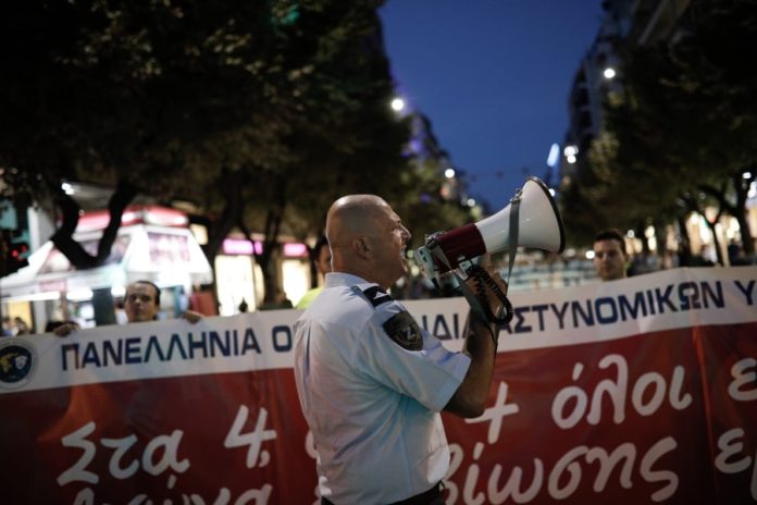 Ένστολοι: Σε καθεστώς επικίνδυνης και ανθυγιεινής εργασίας, αλλά από 1/1/26