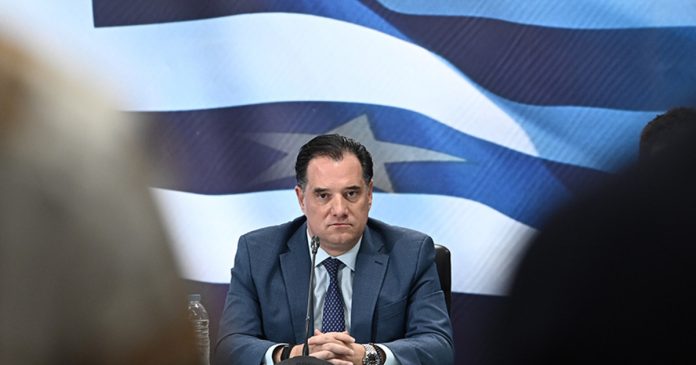 Άδωνις Γεωργιάδης: Τριάντα είναι οι αλυσίδες παιχνιδιών που μετέχουν στο καλάθι του Άη Βασίλη και οι κωδικοί ξεπερνούν τους 1200