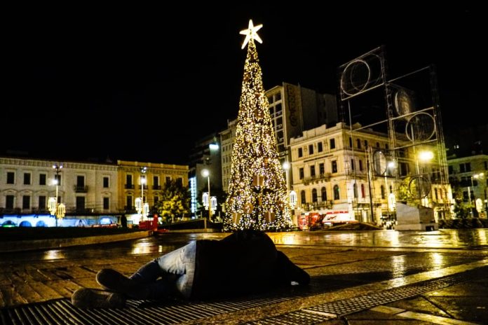 Κοινωνικός διαχωρισμός και στο θάνατο: Υψηλότερη η θνησιμότητα σε Δυτική Αττική και κέντρο