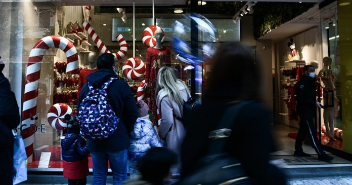 Εορταστικό ωράριο: Πώς θα λειτουργήσουν τα καταστήματα και τα σούπερ μάρκετ μέχρι την Πρωτοχρονιά