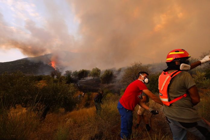 Φωτιά τώρα σε Λέσβο και Αλεξανδρούπολη – Σηκώθηκαν εναέρια μέσα