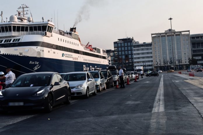 Στην Επιτροπή Ανταγωνισμού οι εκτός λογικής τιμές στα ακτοπλοϊκά εισιτήρια