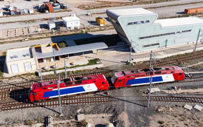 «Εκσυγχρονίζεται» η Hellenic Train: Νέα πλατφόρμα επιτρέπει την έκδοση και αγορά εισιτηρίων «με το πάτημα ενός κουμπιού»