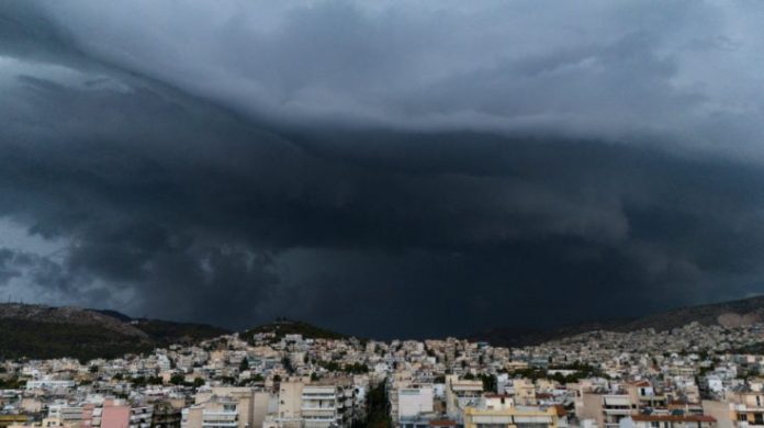 Καιρός: Άστατο το πρώτο Σαββατοκύριακο του 2025 – Σκαμπανεβάσματα θα σημειώσει ο υδράργυρος