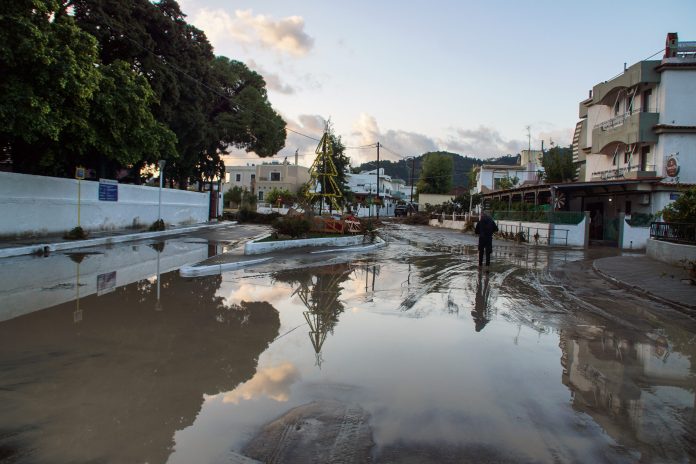 Κλειστά θα είναι αύριο όλα τα σχολεία στο νησί της Ρόδου