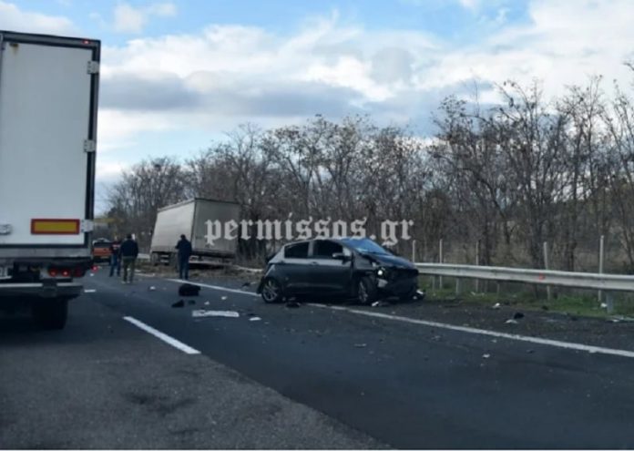 Θανατηφόρο τροχαίο με νεκρό έναν 23χρονο στην εθνική οδό Αθηνών-Λαμίας στο Σχηματάρι