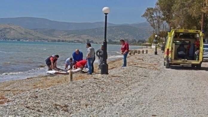 Χαλκιδική: 75χρονη λουόμενη ανασύρθηκε χωρίς τις αισθήσεις της στο Πευκοχώρι