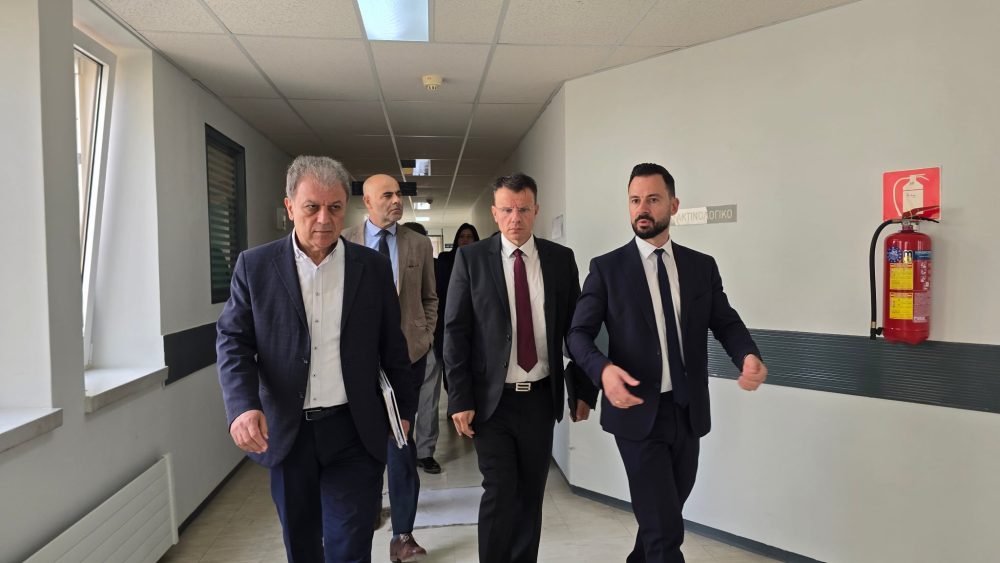 Στο «Μποδοσάκειo» Νοσοκομείο ο Περιφερειάρχης Γιώργος Αμανατίδης και ο Διοικητής της 3ης ΥΠΕ Δημήτρης Τσαλικάκης Στο «Μποδοσάκειo» Νοσοκομείο ο Περιφερειάρχης Γιώργος Αμανατίδης και ο Διοικητής της 3ης ΥΠΕ Δημήτρης Τσαλικάκης