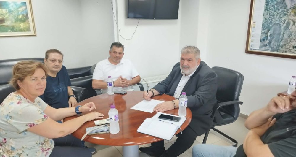 Ο Δήμος Εορδαίας παρέλαβε από την ΔΕΗ Α.Ε. 5 οχήματα τύπου 4Χ4 για την ενίσχυση του στόλου του Ο Δήμος Εορδαίας παρέλαβε από την ΔΕΗ Α.Ε. 5 οχήματα τύπου 4Χ4 για την ενίσχυση του στόλου του